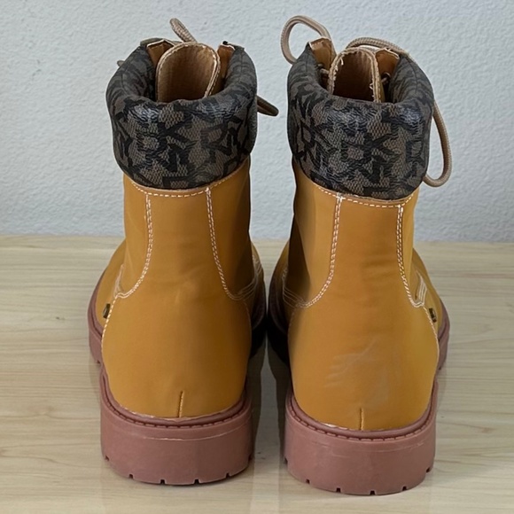 DKNY Men's Ankle Tan Boots Lace Up Style With Logo - Picture 10 of 16